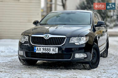 Skoda Superb  2011