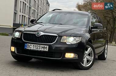 Skoda Superb  2012