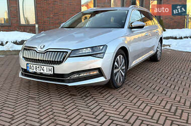 Skoda Superb  2020