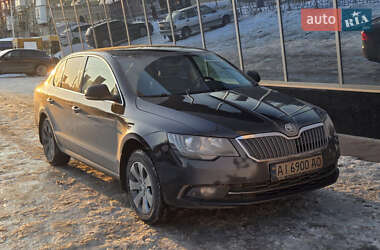 Skoda Superb  2013