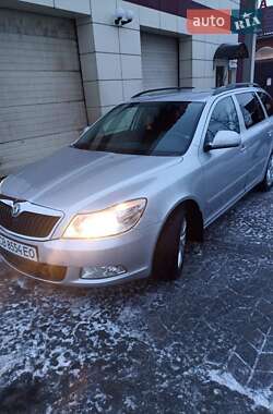 Skoda Superb  2011