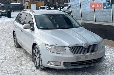 Skoda Superb 2012