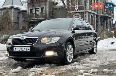 Skoda Superb  2012