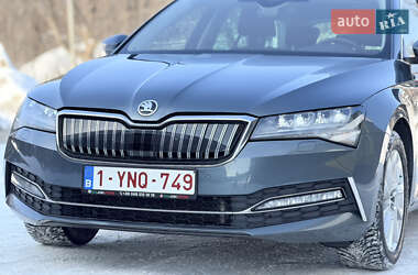 Skoda Superb 2021