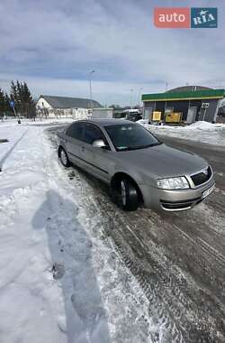 Skoda Superb  2008