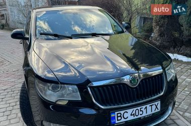 Skoda Superb  2013