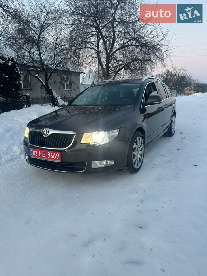 2010 Skoda Superb - фото 1