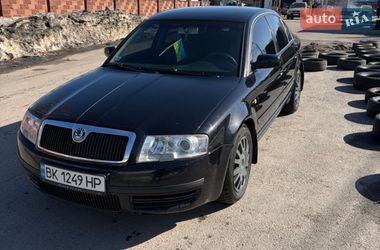 Skoda Superb  2004