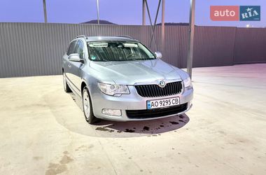Skoda Superb  2012