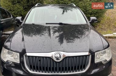 Skoda Superb  2012