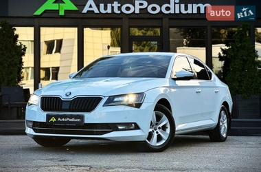 Skoda Superb  2019