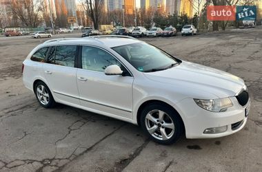 Skoda Superb  2012