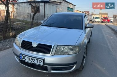 Skoda Superb  2005