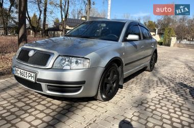 Skoda Superb  2003