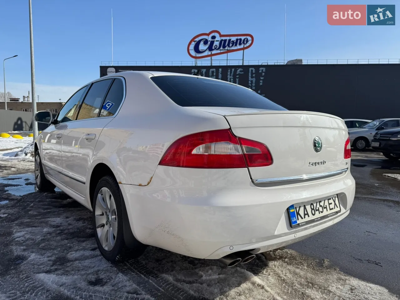 2010 Skoda Superb - мініатюра 3