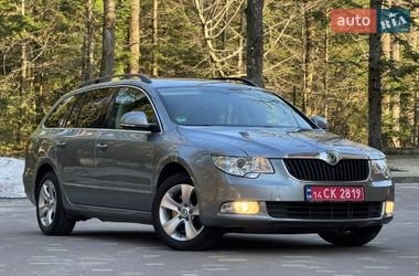 Skoda Superb 2012