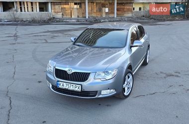 Skoda Superb  2008