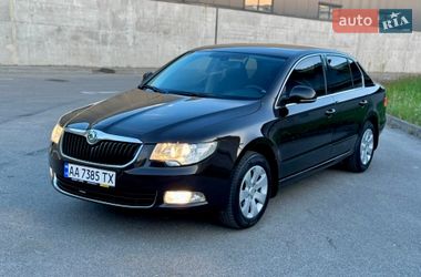 Skoda Superb  2012