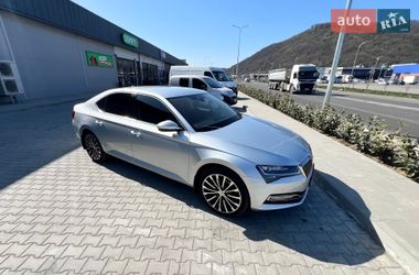 Skoda Superb  2019