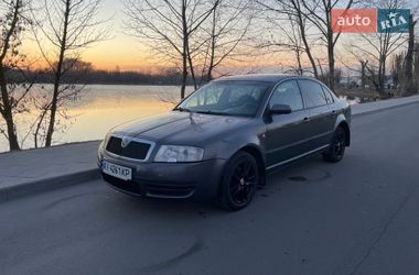 Skoda Superb  2004