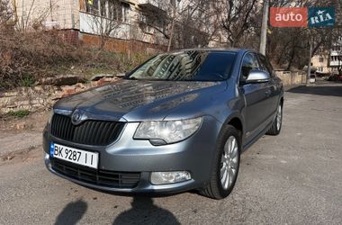 Skoda Superb  2010