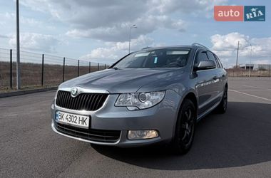 Skoda Superb  2012