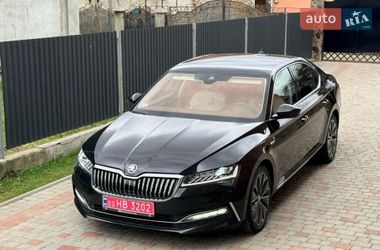 Skoda Superb  2020