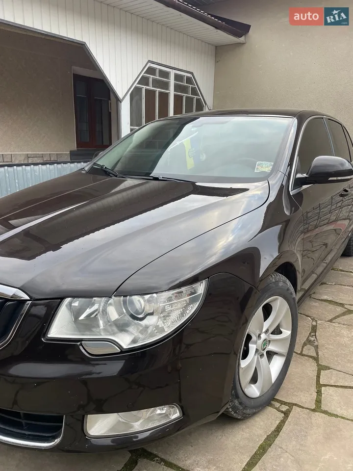 2012 Skoda Superb - мініатюра 3