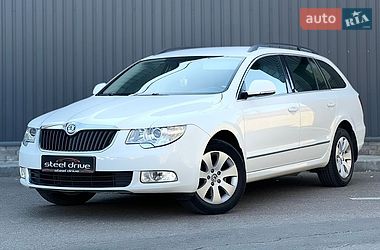 Skoda Superb  2012