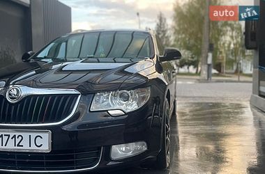 Skoda Superb  2012