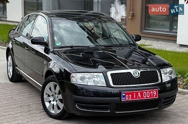 Skoda Superb  2004