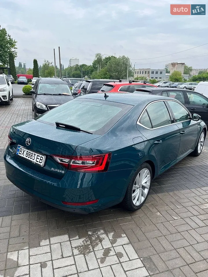2017 Skoda Superb - мініатюра 2