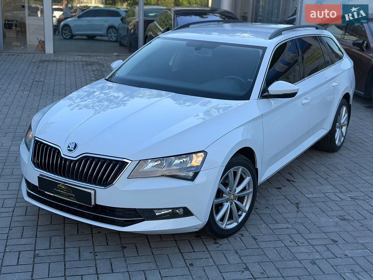 2016 Skoda Superb - мініатюра 2