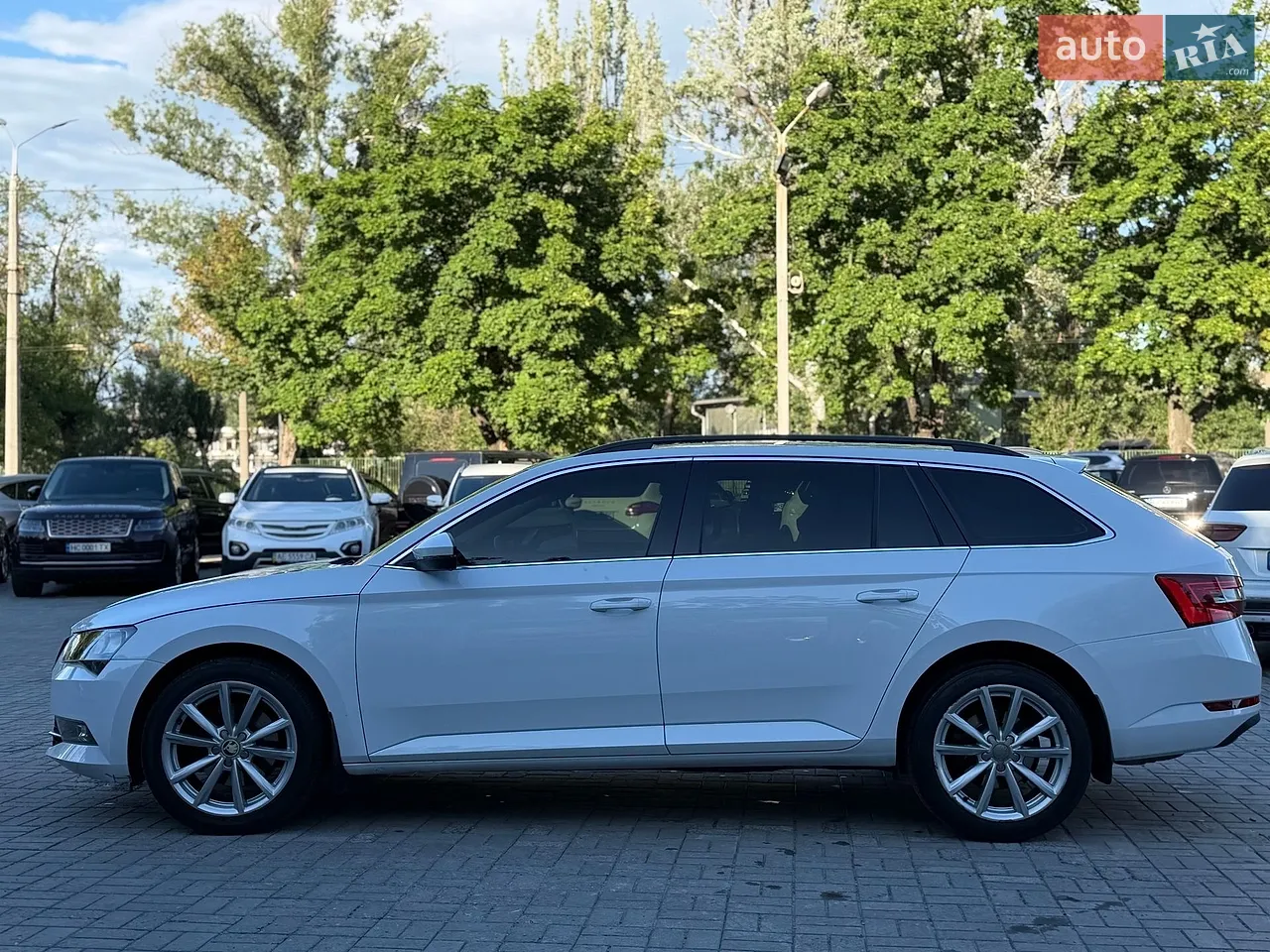 2016 Skoda Superb - мініатюра 4