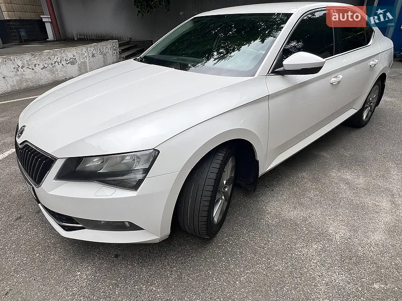 Skoda Superb 2016