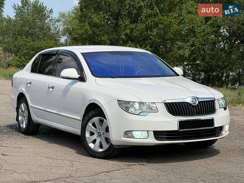 Skoda Superb 2012