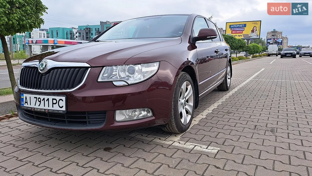 2010 Skoda Superb - фото 1