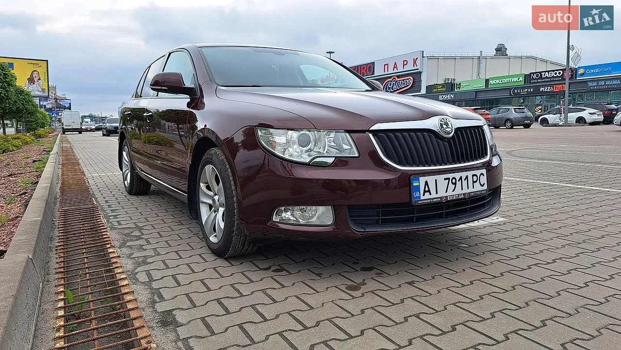 2010 Skoda Superb - мініатюра 3
