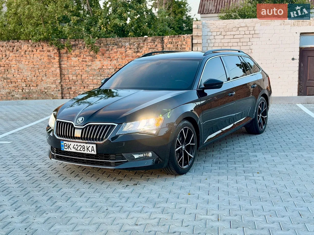 2015 Skoda Superb - мініатюра 2
