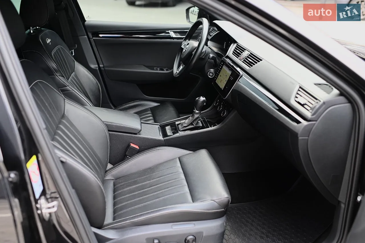 2019 Skoda Superb - мініатюра 3