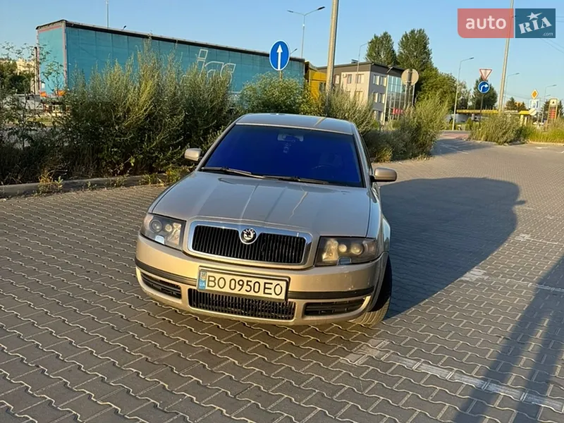 Skoda Superb 2002
