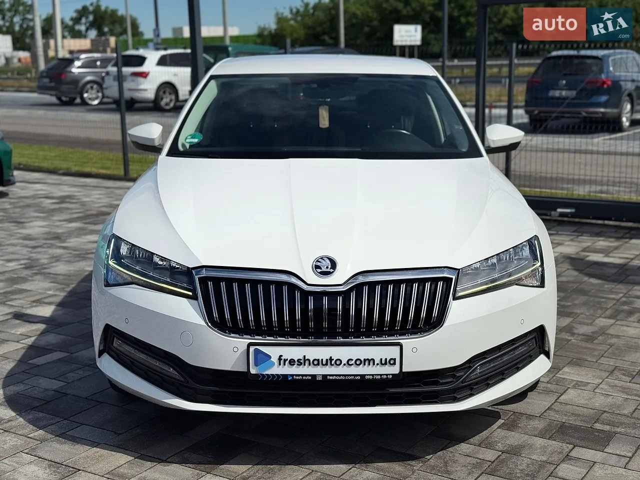 2021 Skoda Superb - мініатюра 2