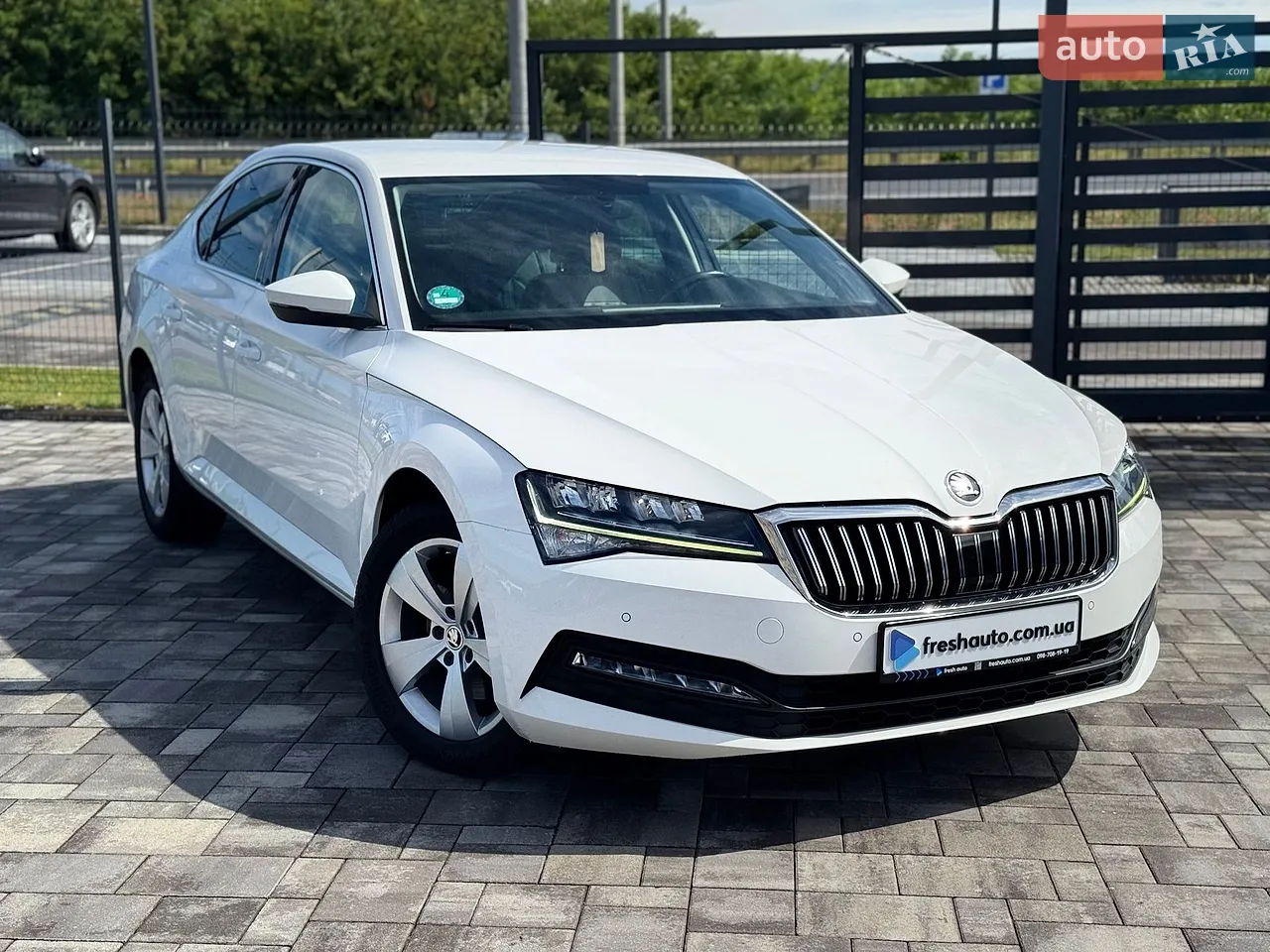 2021 Skoda Superb - фото 1