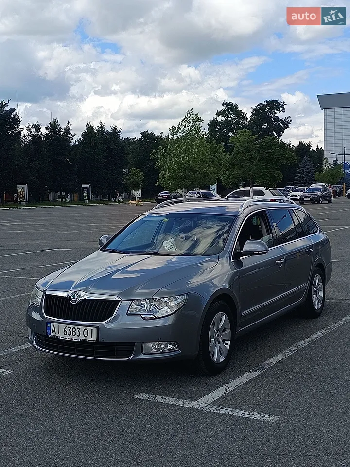 2010 Skoda Superb - мініатюра 5