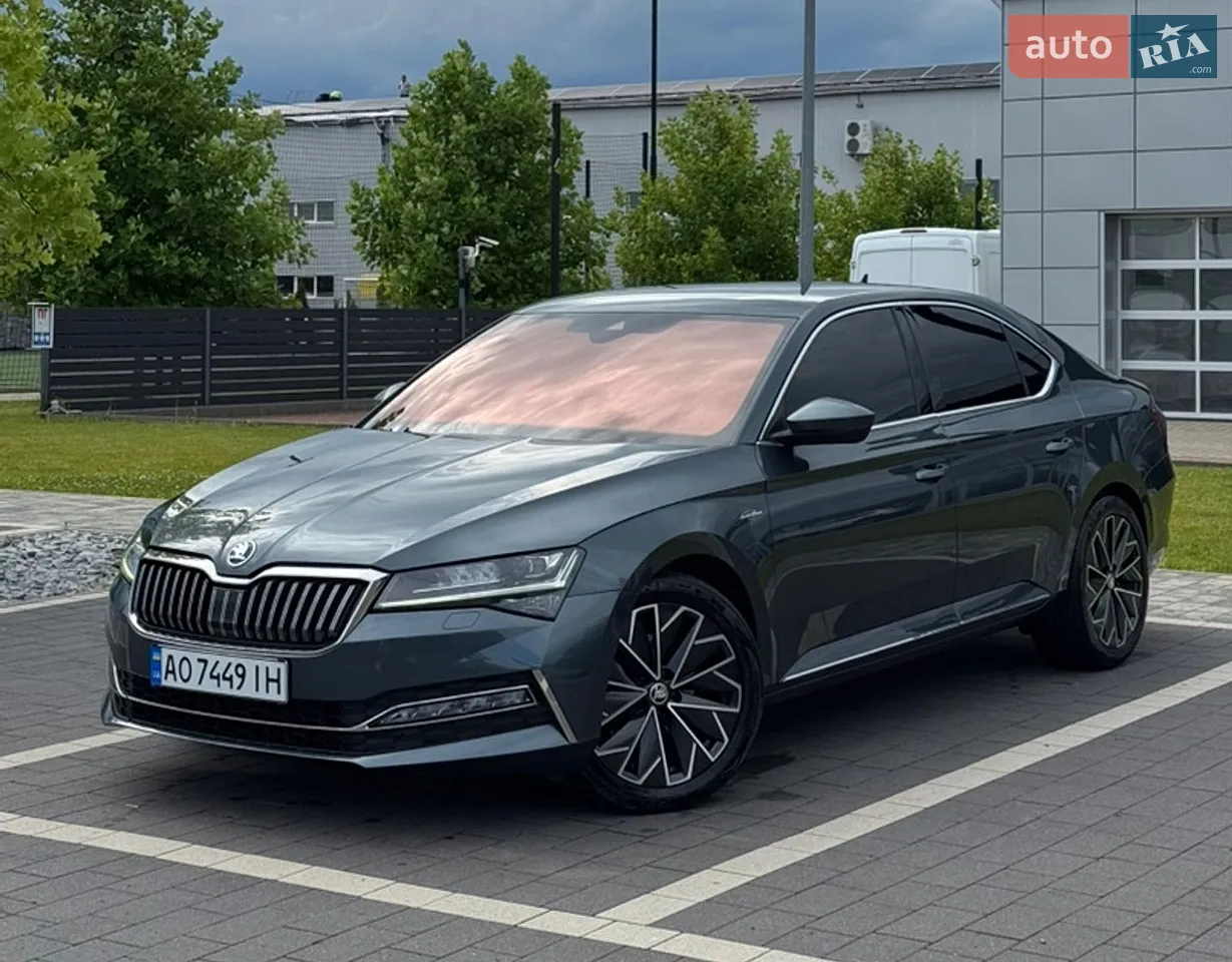 2020 Skoda Superb - фото 1