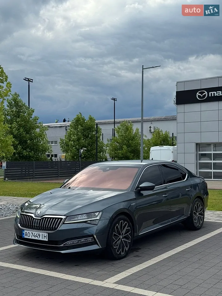 2020 Skoda Superb - мініатюра 4