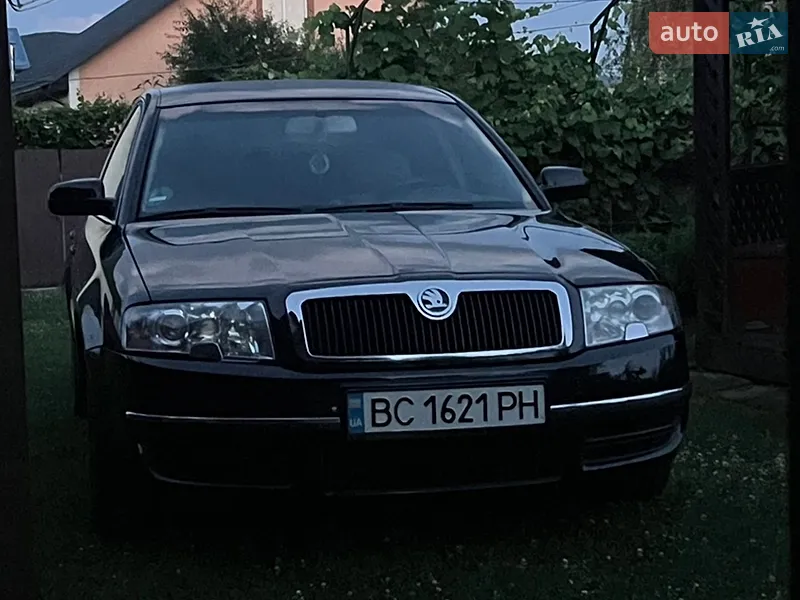 Skoda Superb 2003