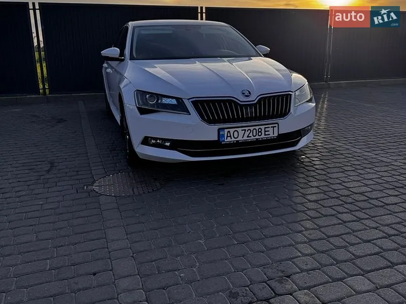 Skoda Superb 2016