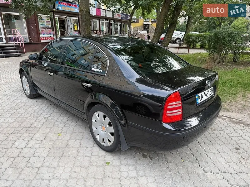Skoda Superb 2005