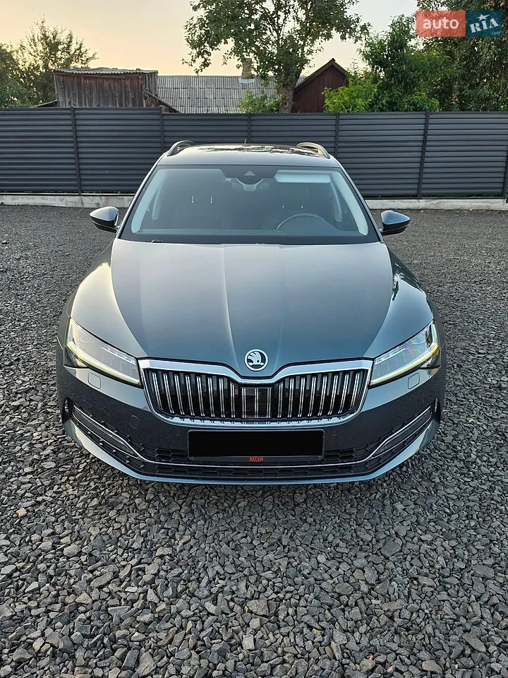 2020 Skoda Superb - мініатюра 2